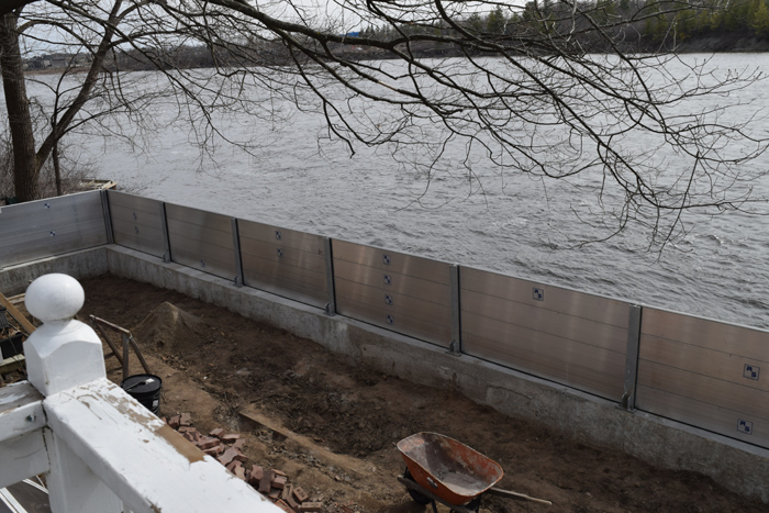 Flood Wall Gatineau